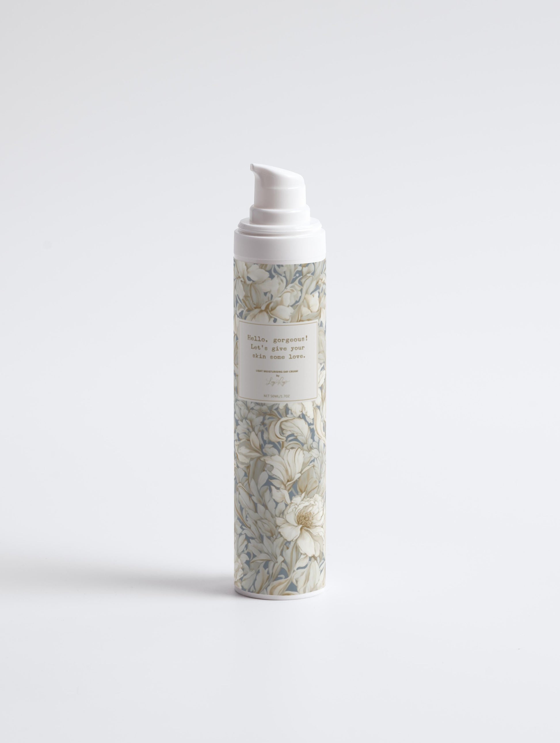Light Moisturising Day Cream - Cosmetics