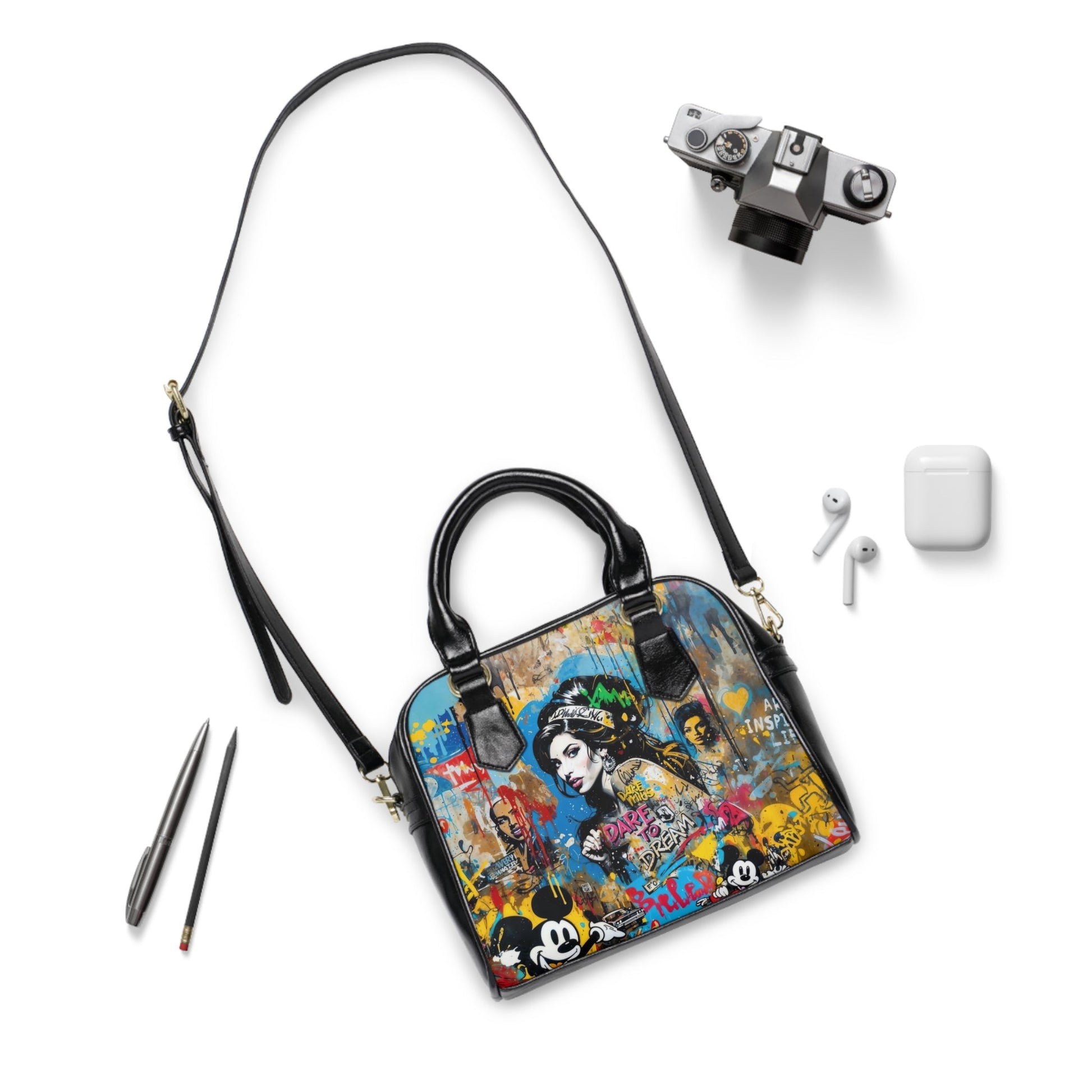 Shoulder Handbag - Amy Winehouse - 9.45’’ x 8.27’’ / Black - Bags
