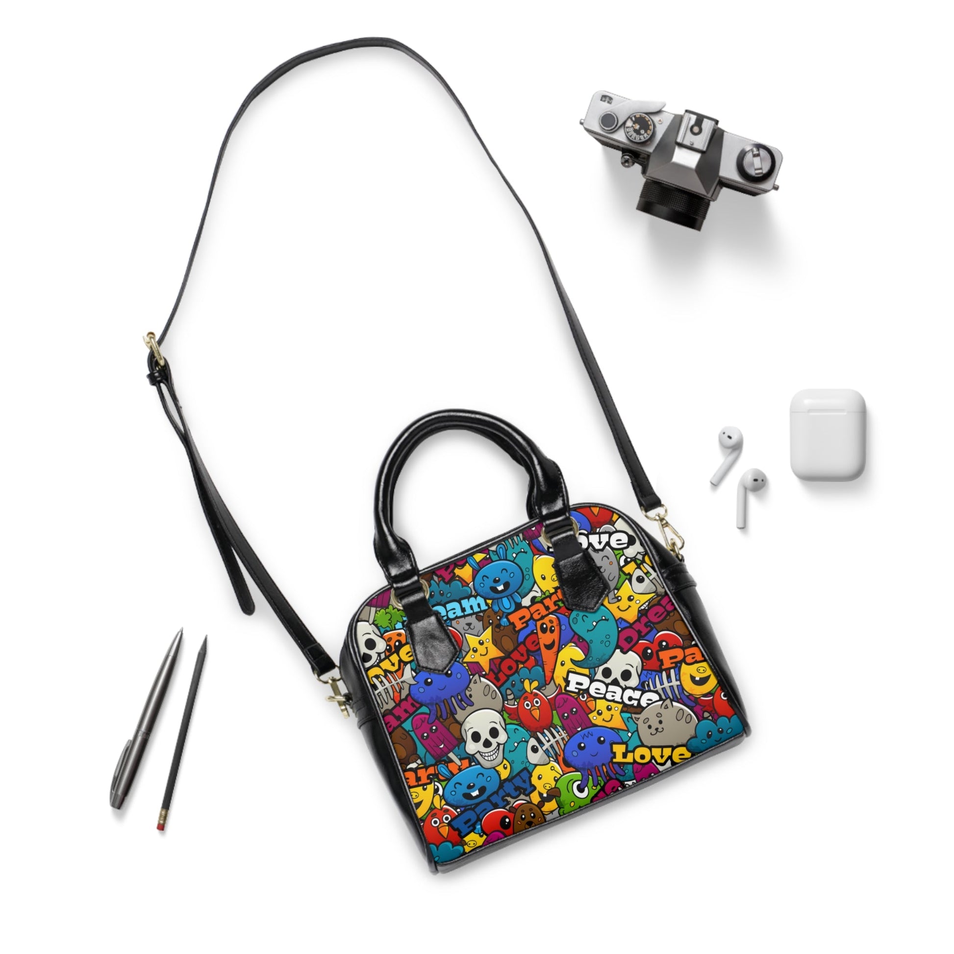 Shoulder Handbag - Street style - 9.45’’ x 8.27’’ / Black - Bags