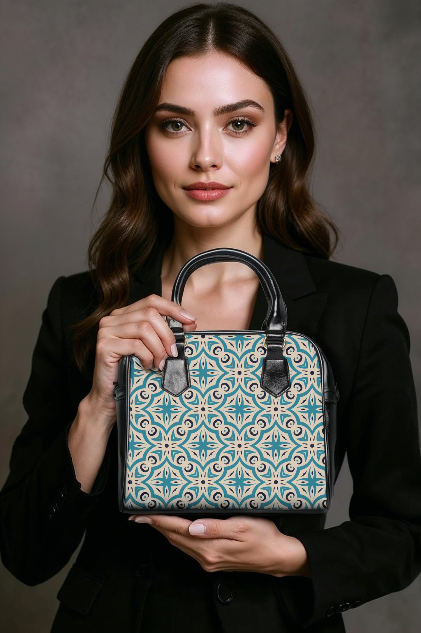Shoulder Handbag - Vintage Elegance
